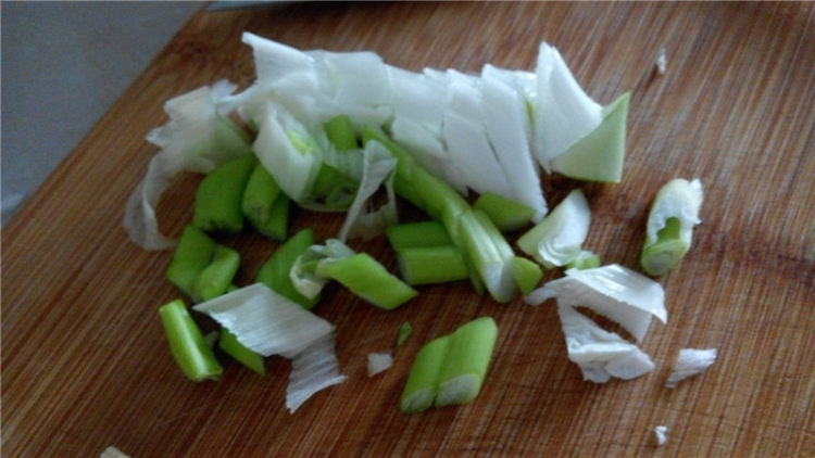 东北白菜炖干豆腐步骤3