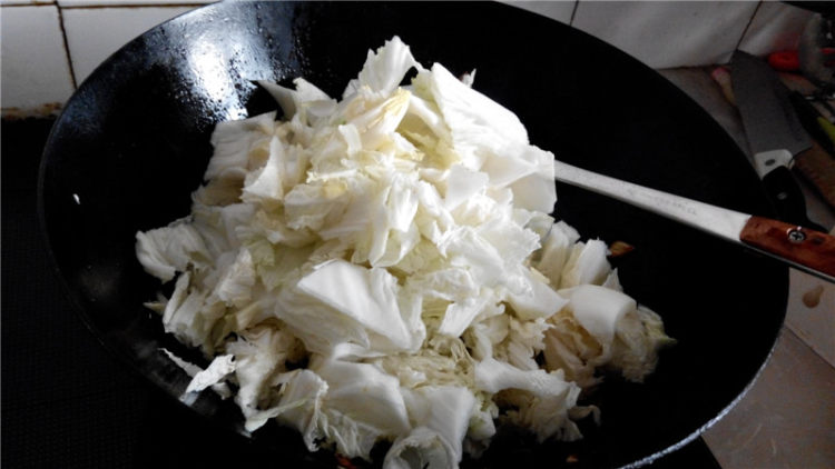 东北白菜炖干豆腐步骤6