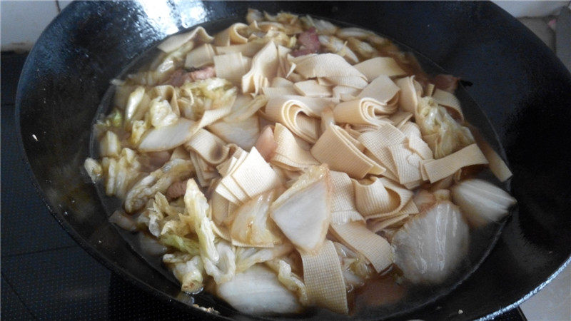东北白菜炖干豆腐步骤10