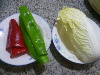 双椒白菜步骤1