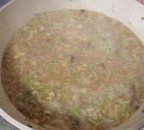 虾皮白菜疙瘩汤步骤9