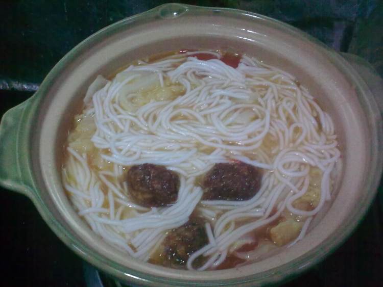 砂锅白菜丸子粉条步骤6