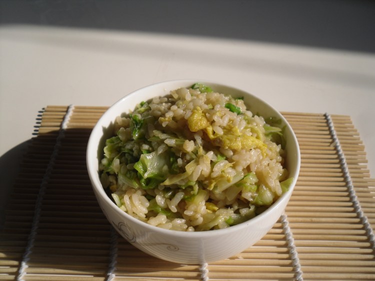 白菜蛋炒饭步骤10