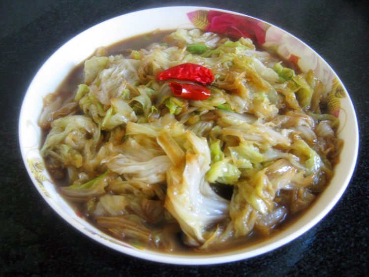 炒辣白菜步骤6