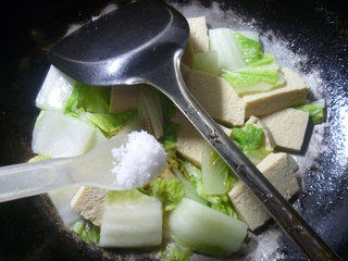 冻豆腐白菜步骤10