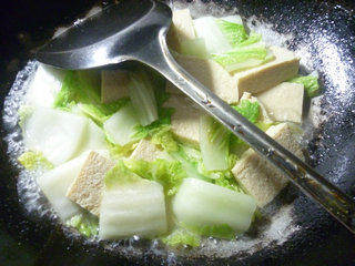 冻豆腐白菜步骤8