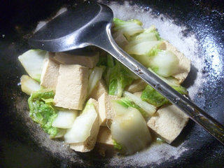 冻豆腐白菜步骤12