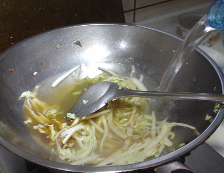 白菜煮面疙瘩汤步骤9