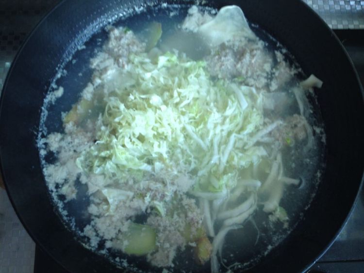 白菜驴肉丸汤步骤8