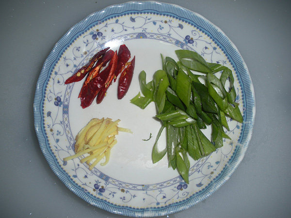 蚝油辣白菜步骤2