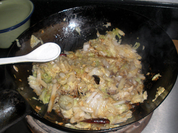 蚝油辣白菜步骤9
