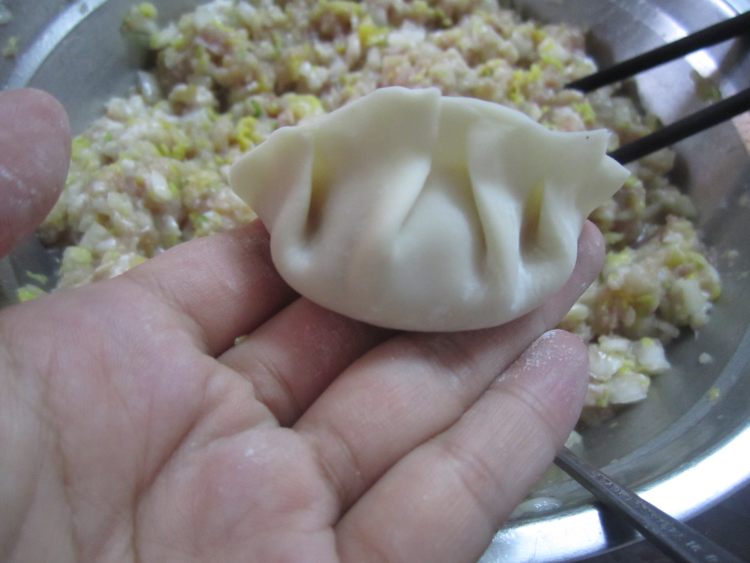 鲜肉白菜蒸饺步骤12