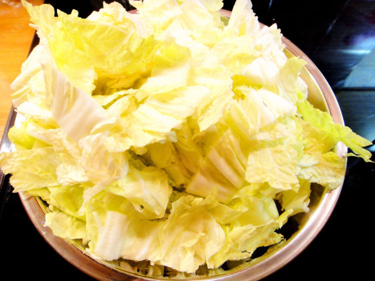 白菜熬豆腐步骤1