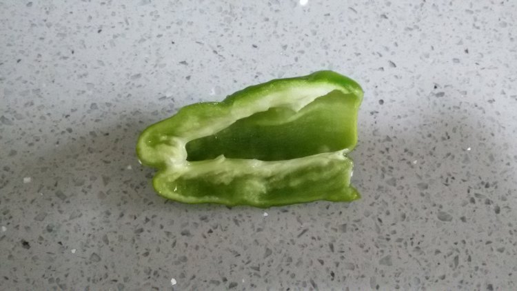 青椒炒白菜步骤4
