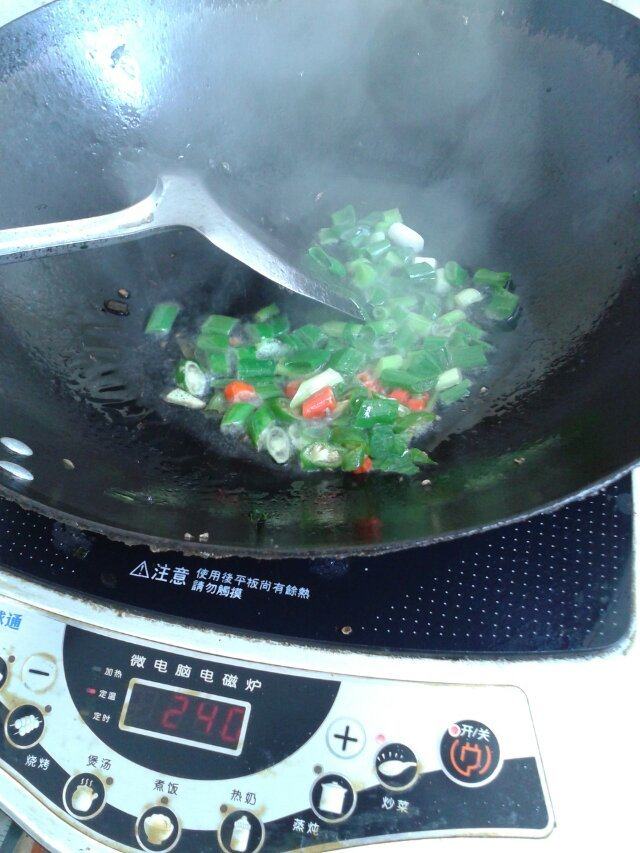家常炒小白菜步骤5