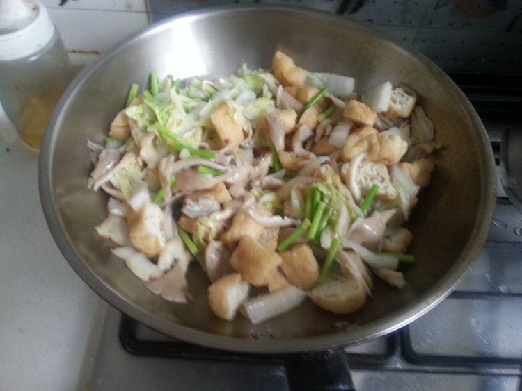 白菜蘑菇炒油泡步骤10