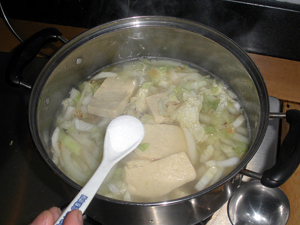 白菜冻豆腐汤步骤10