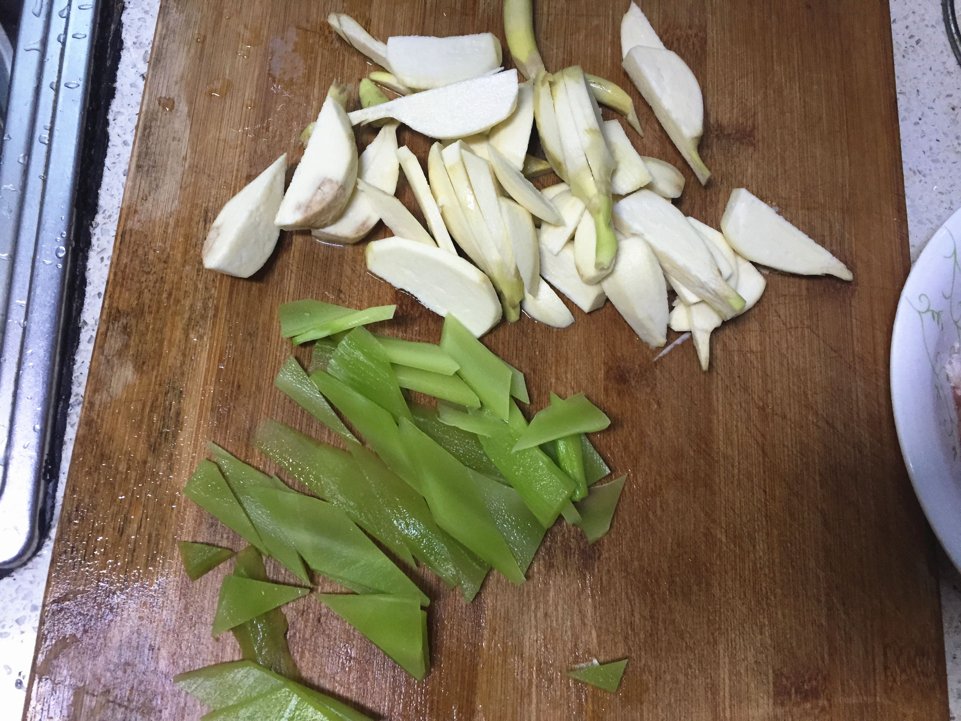 茨菇莴笋炒肉片步骤3