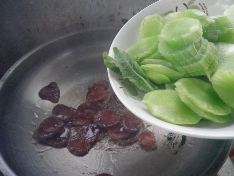腊肠莴笋步骤5