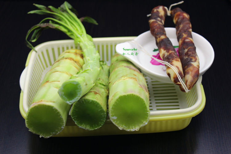 腊肠炒莴笋（好豆独家步骤1