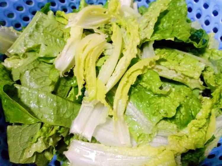 清炒莴笋叶步骤1