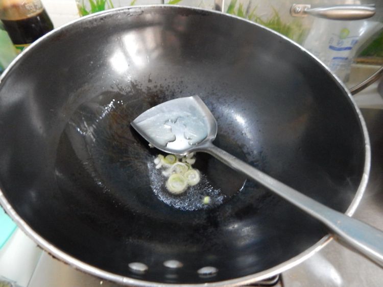 莴笋蛋花汤步骤2