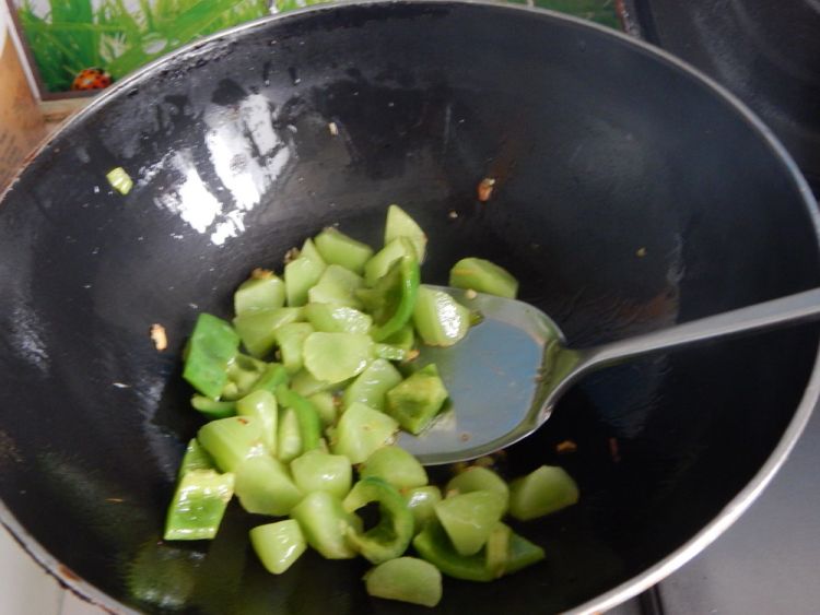蚝油莴笋杏鲍菇步骤8