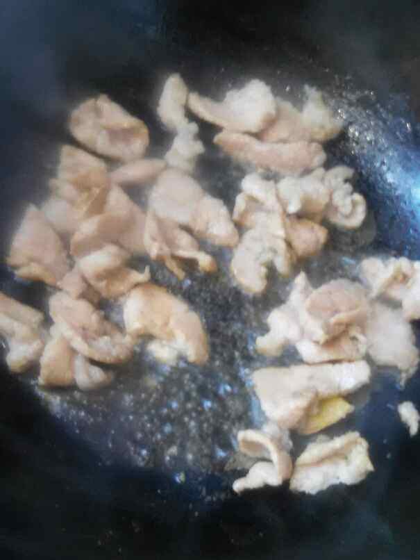 肉炒青笋土豆片步骤7