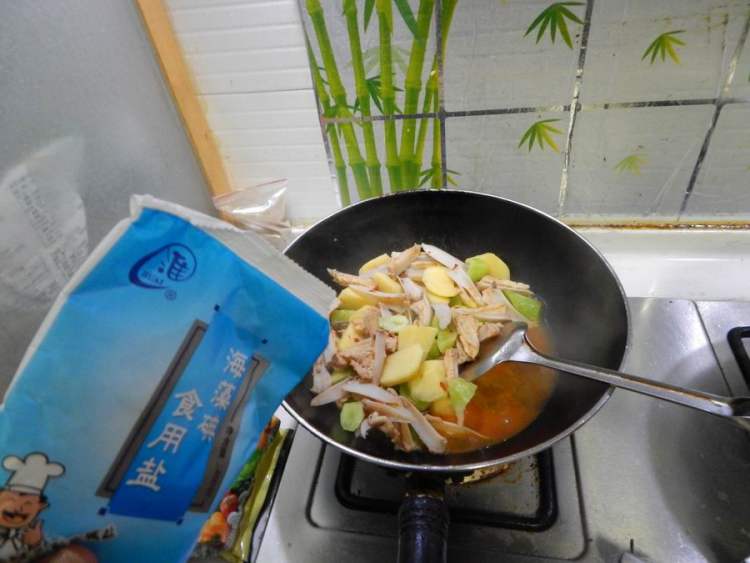香辣土豆炖鸡软骨步骤12