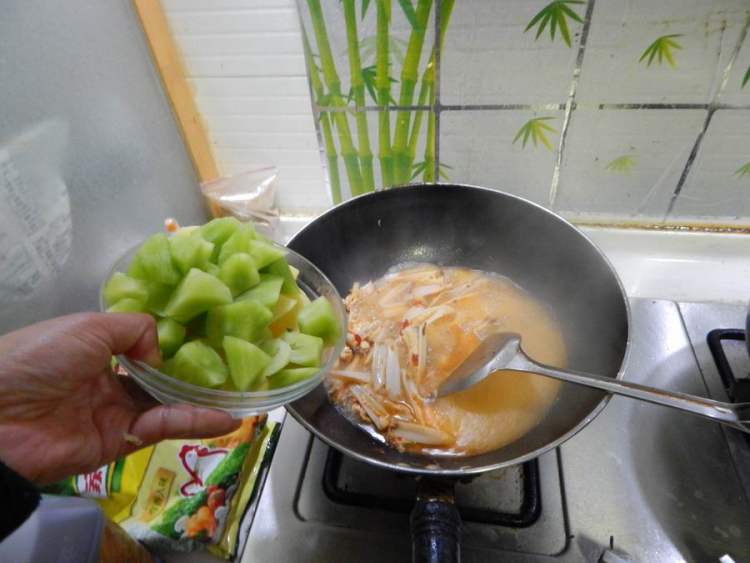 香辣土豆炖鸡软骨步骤10