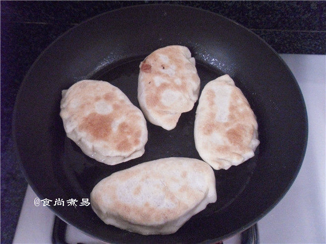 莴笋肉馅饼步骤11