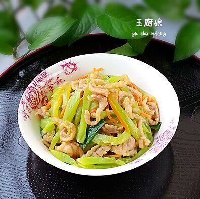 莴笋炒板筋肉步骤11