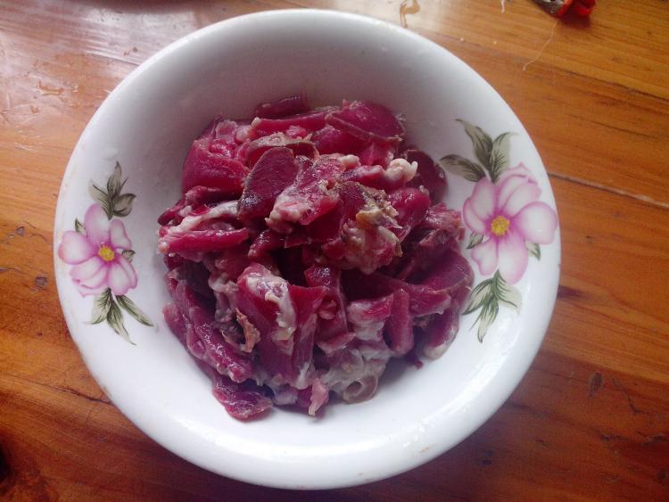 腊瘦肉炒莴笋步骤3