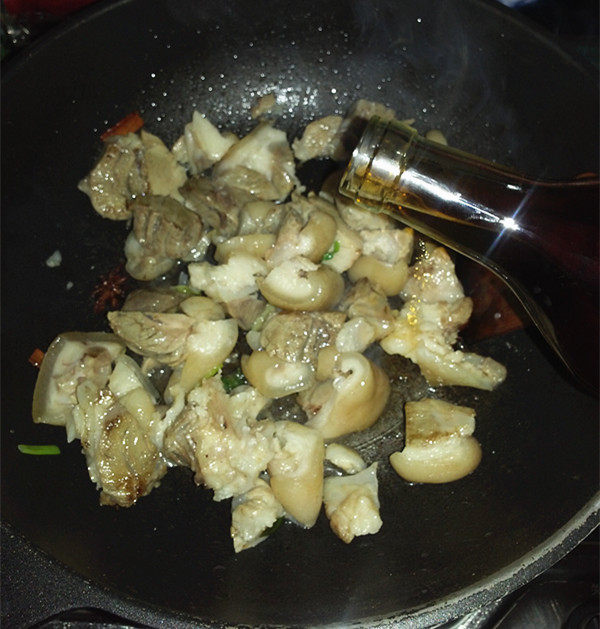 蹄膀莴笋煲步骤10