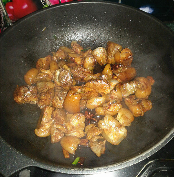 蹄膀莴笋煲步骤12