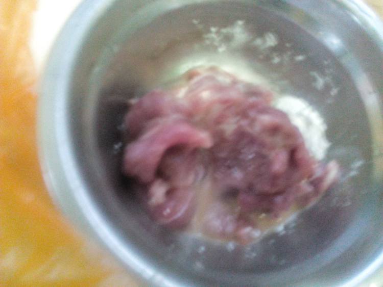 莴笋山药炒肉片步骤3
