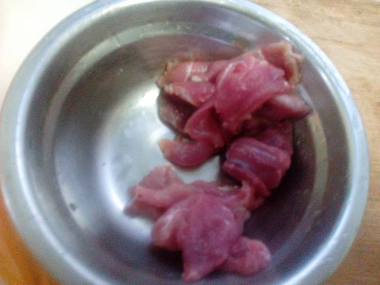 莴笋山药炒肉片步骤2