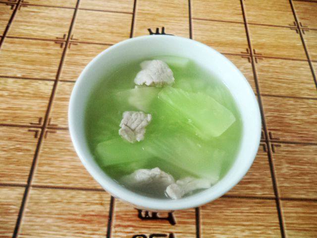 莴笋肉片汤步骤7