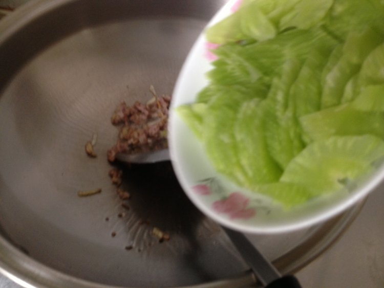 肉丝炒芛片步骤6