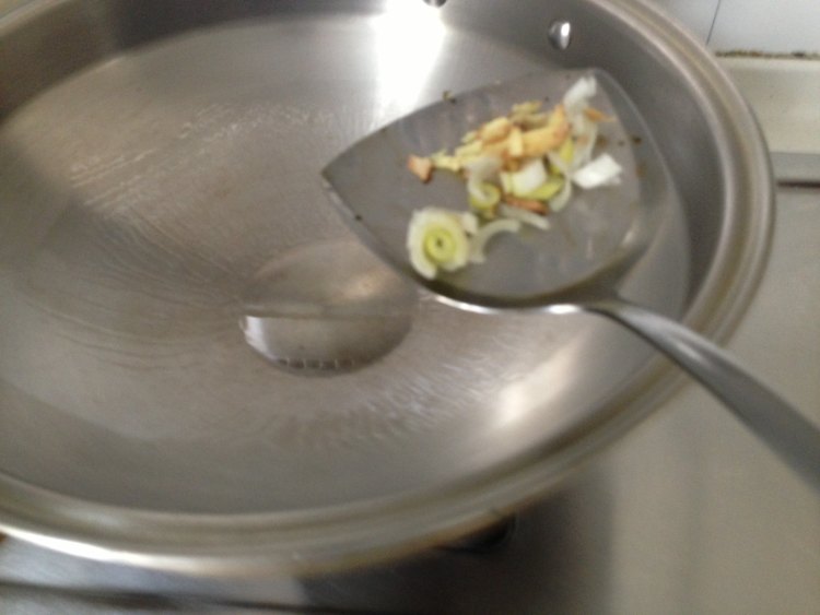 肉丝炒芛片步骤4