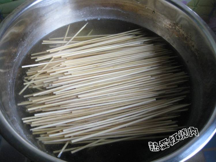 酱浇莴笋串步骤1