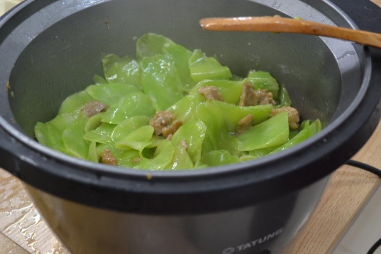 莴笋炒瘦肉步骤5