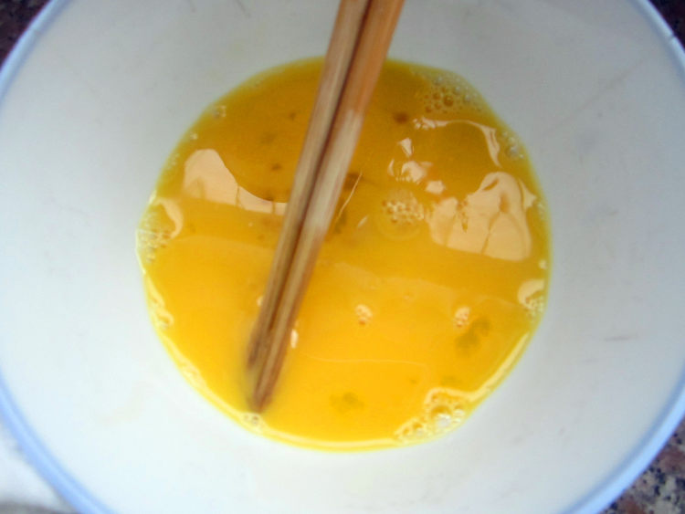 蒜泥莴笋蛋丝步骤3