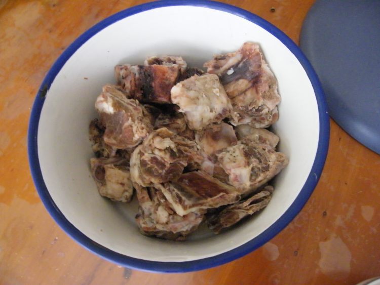 腊排炖莴笋步骤1