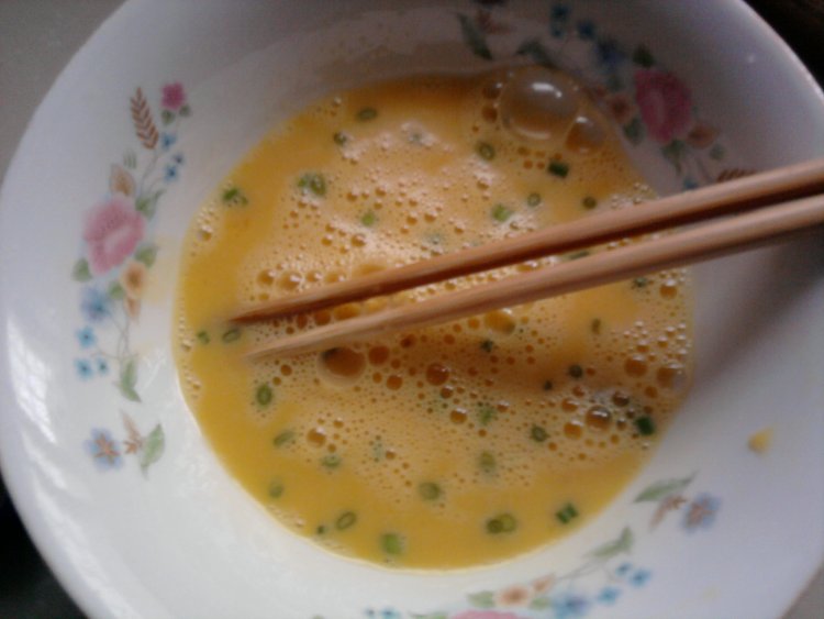 莴笋肉末鹅蛋皮步骤4