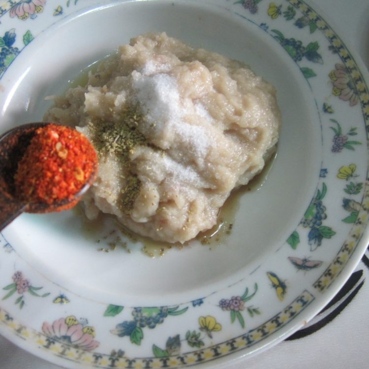 油炸鱼肉莴笋丸子步骤6