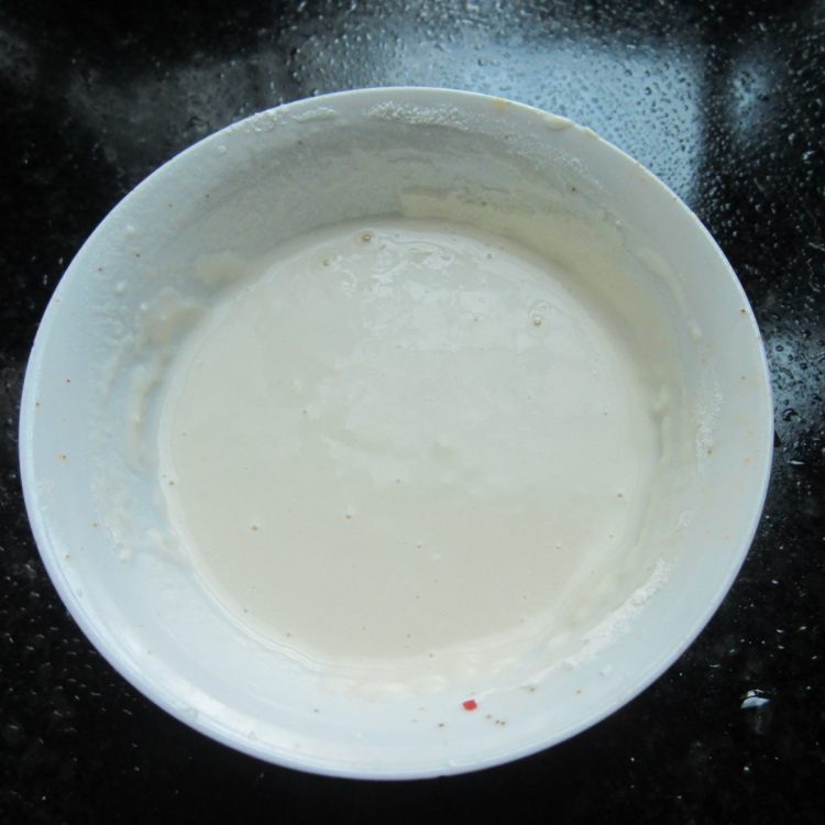 油炸鱼肉莴笋丸子步骤8
