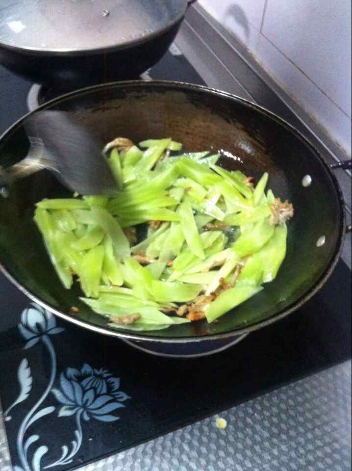 肉丝莴笋片步骤3