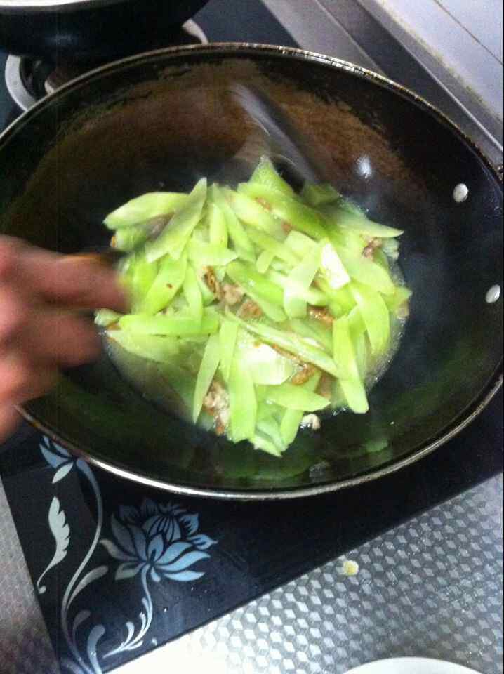 肉丝莴笋片步骤5