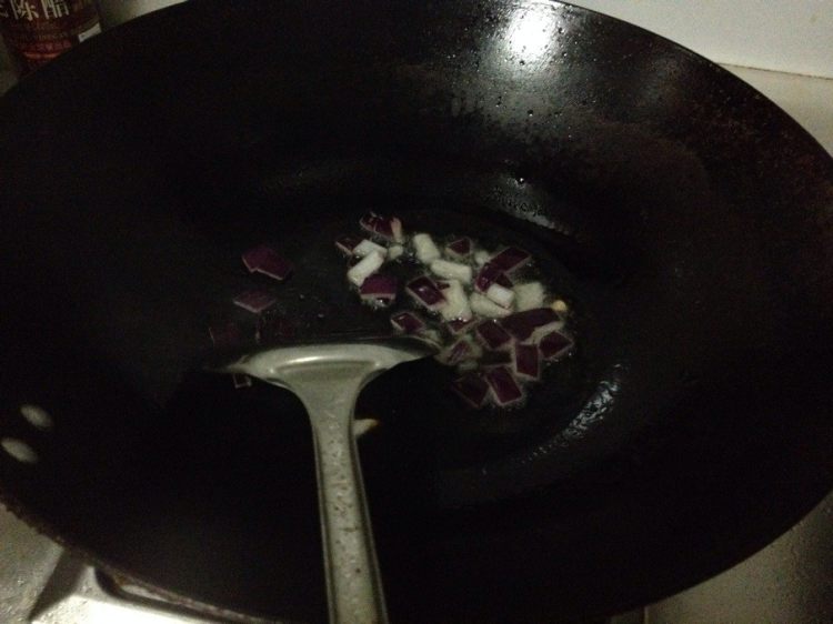 木耳炒莴笋步骤5